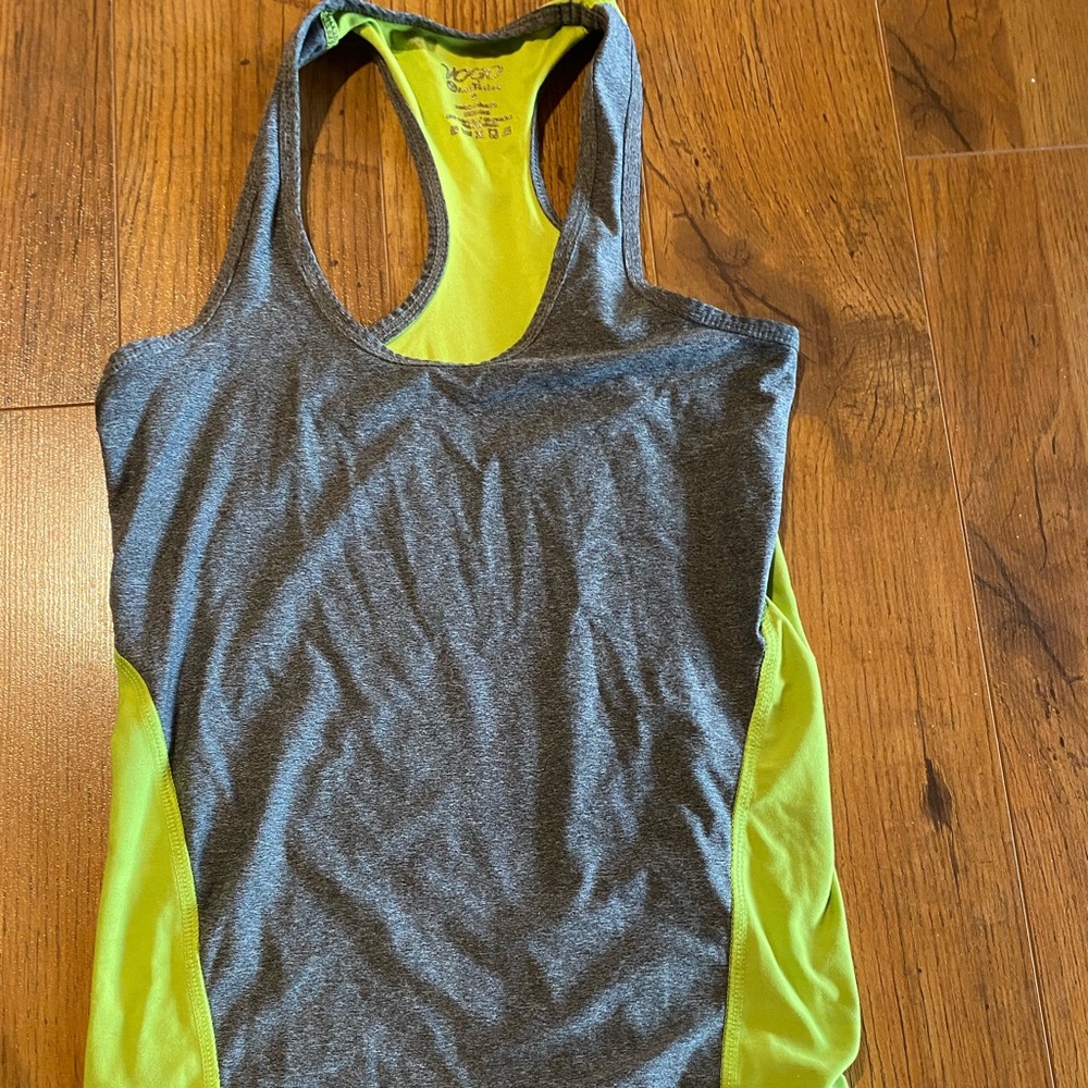 Yogo womens athletic top size s